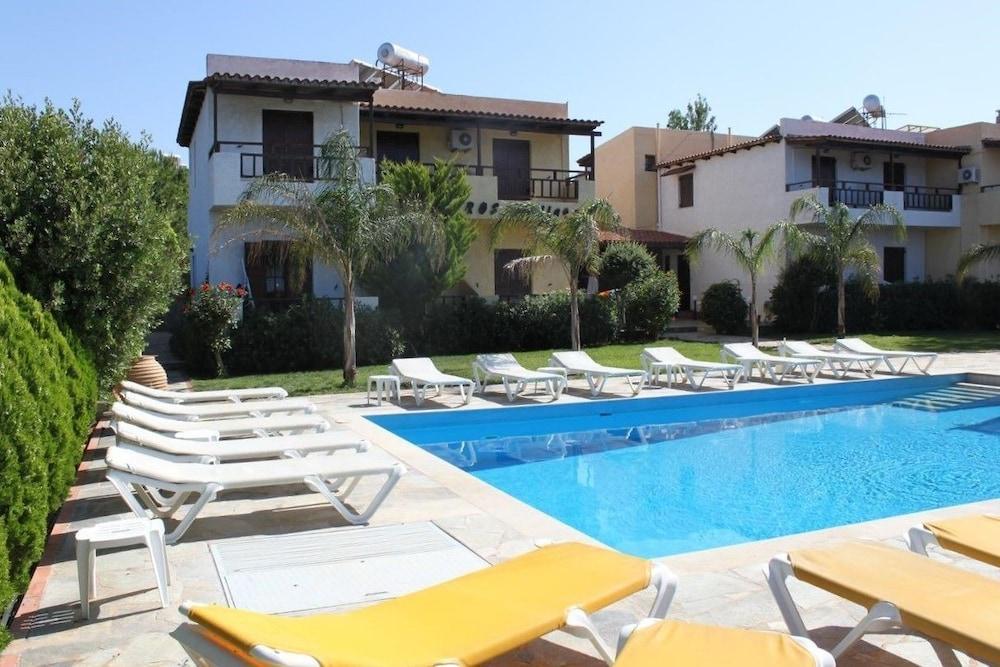Petros Village Hersonissos  Exterior foto